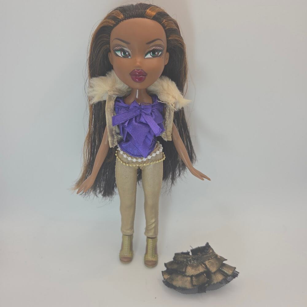 Vintage 2005 Bratz Step Out Sasha Doll in Fashion Stylistz 2nd Edition Outfit